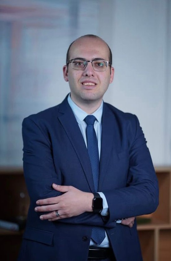Dr. Ahmed Yousry | Consultant and Lecturer of Oncology, Laparoscopic, and General Surgery | MEDOC