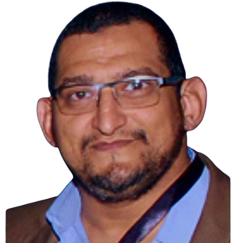 Dr. Mahmoud Yasser | Consultant of Orthopedic Surgery and Spinal Deformities | MEDOC