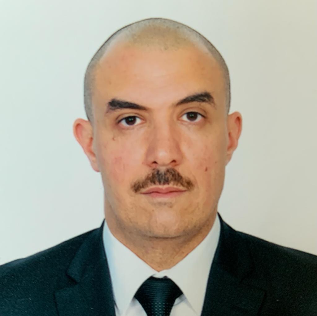Dr. Walid Attia | MD, Ph.D. Neuro-Spine Surgery Consultant | MEDOC