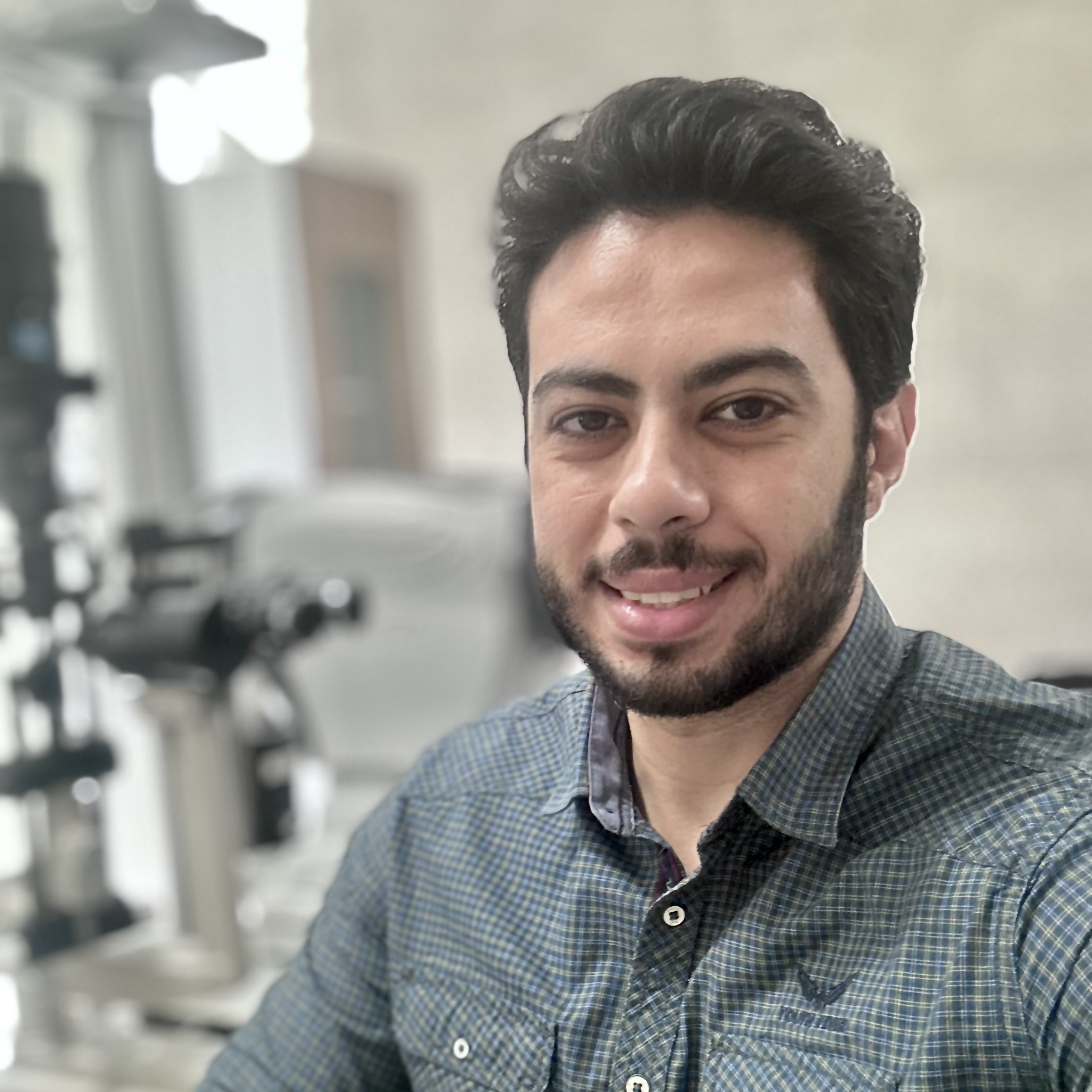 Dr. Amr Akmal Diab | Cornea, cataract, refractive surgery and oculoplastics consultant | MEDOC